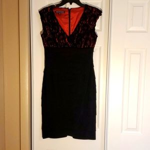Jones Wear Black w Red Scalloped Dress
